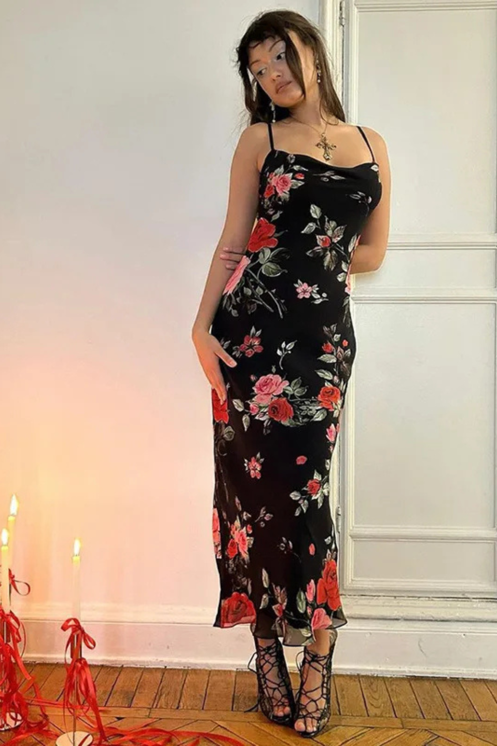 Robe longue ajustée bretelles fines motif floral été – Image 3