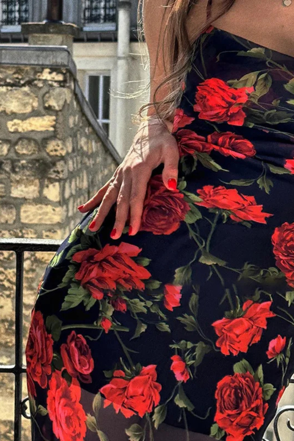 Robe longue ajustée bretelles fines motif floral été – Image 8