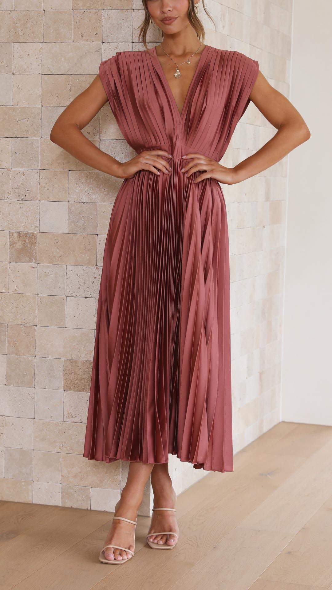 Robe de soirée plissée femme col V élégante