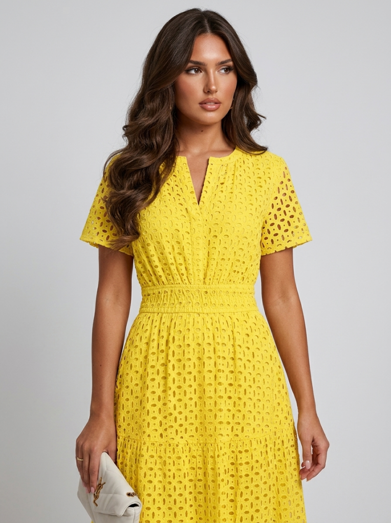 Jaune
