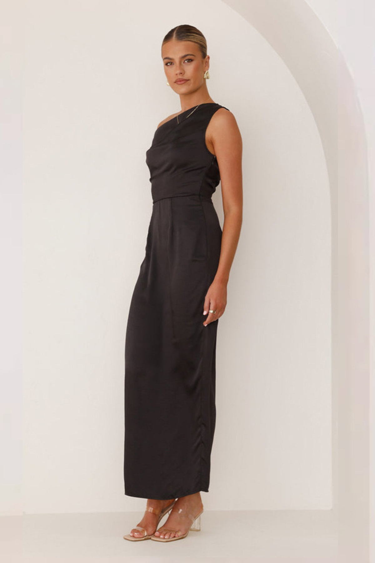 Robe femme satin épaule asymétrique soirée chic – Image 11