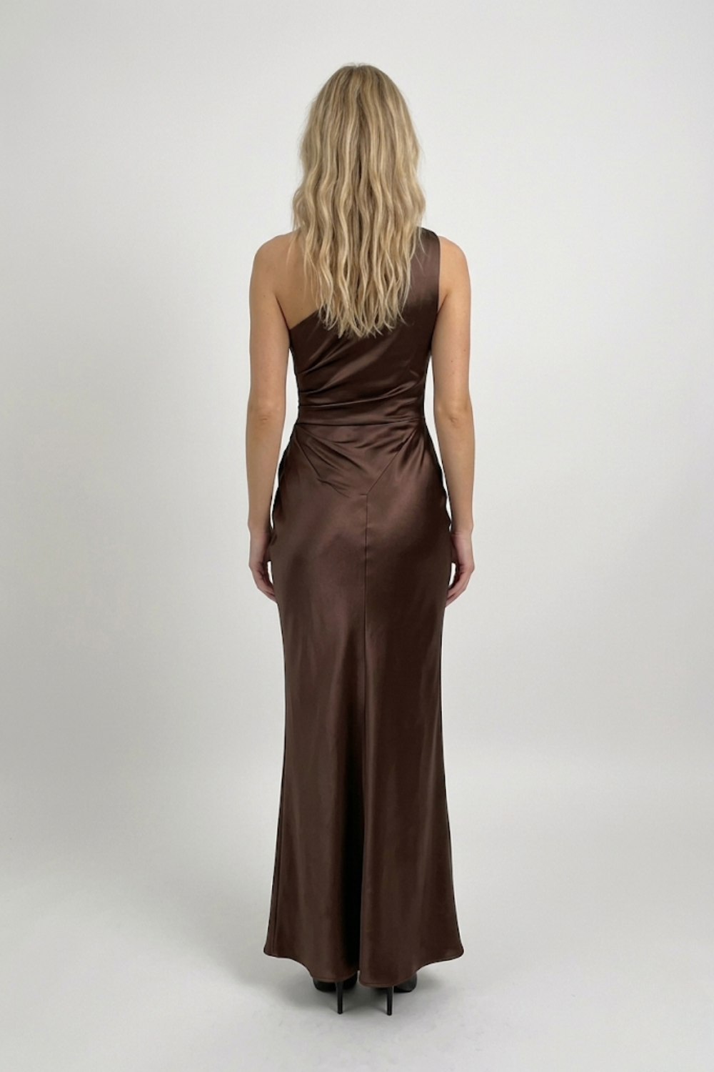 Robe de soirée maxi asymétrique satinée – Image 4