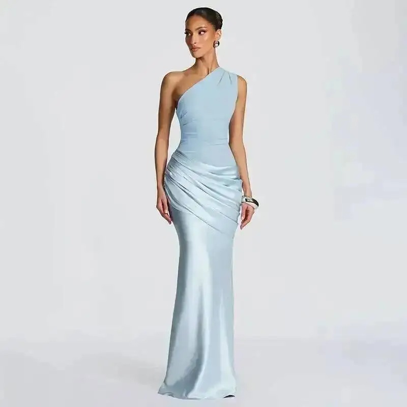 Robe satinée asymétrique longue invitée mariage élégante – Image 9
