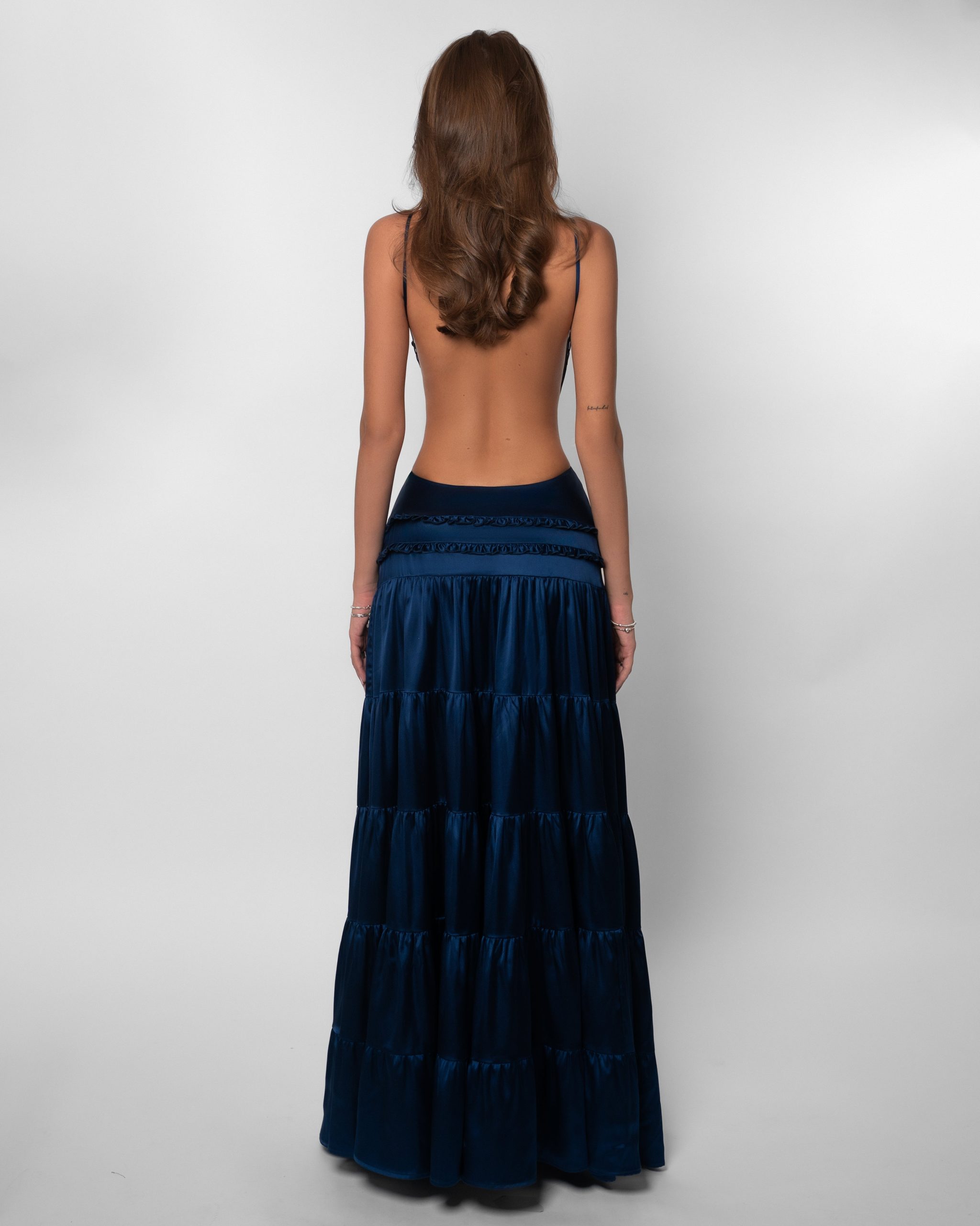 Robe femme soirée bretelles fines jupe étagée – Image 3