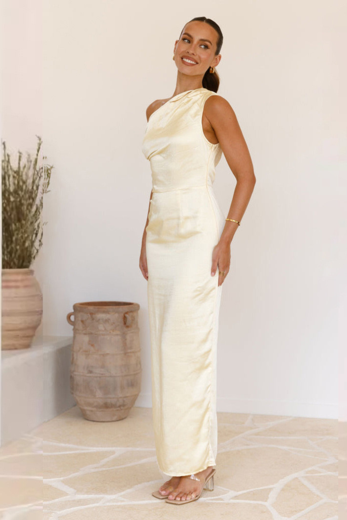 Robe femme satin épaule asymétrique soirée chic – Image 14
