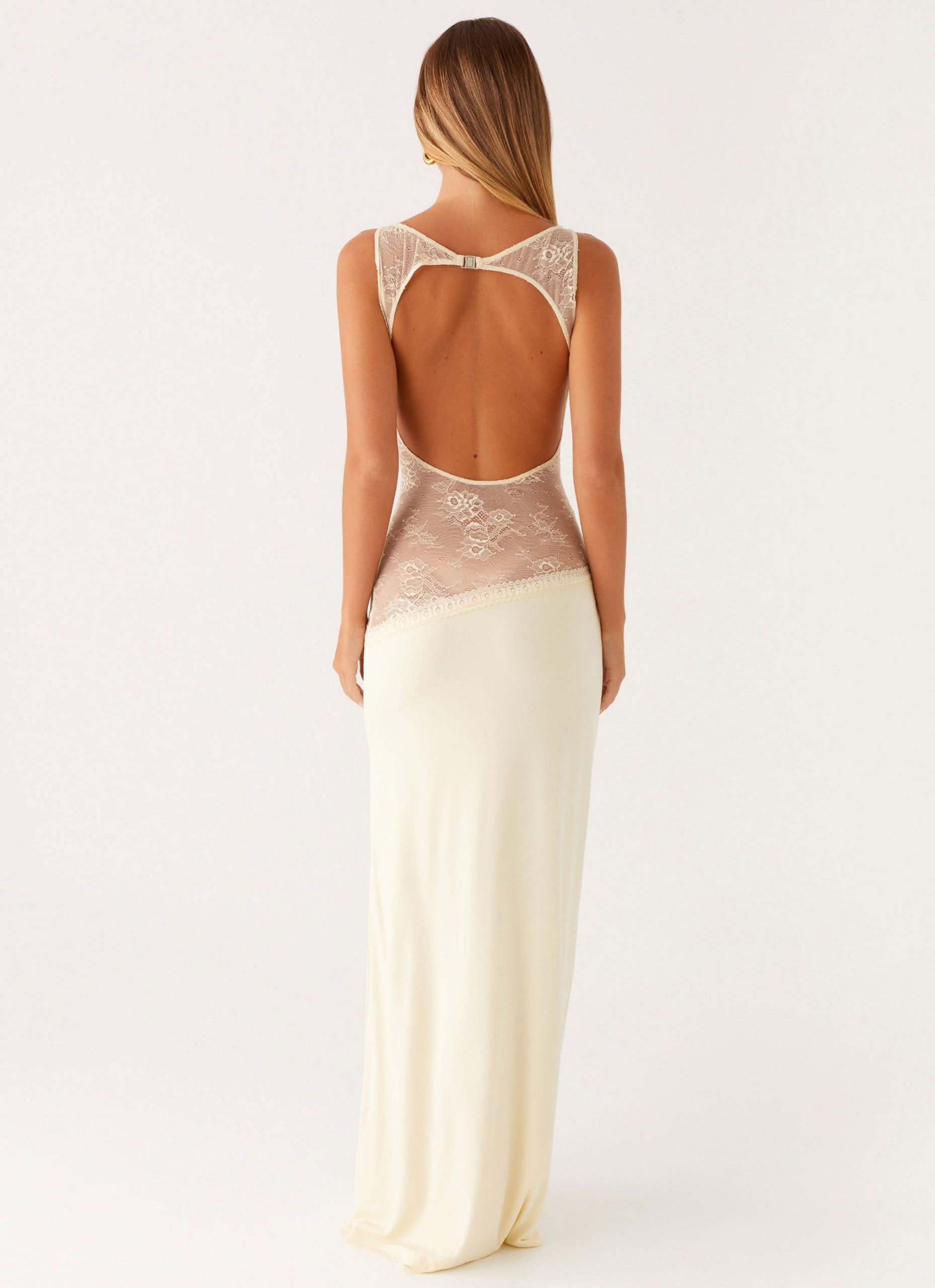 Robe femme soirée élégante silhouette sculptée – Image 10
