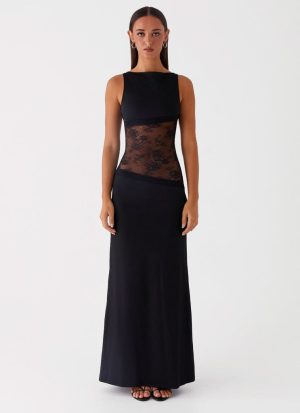 Robe femme soirée élégante silhouette sculptée