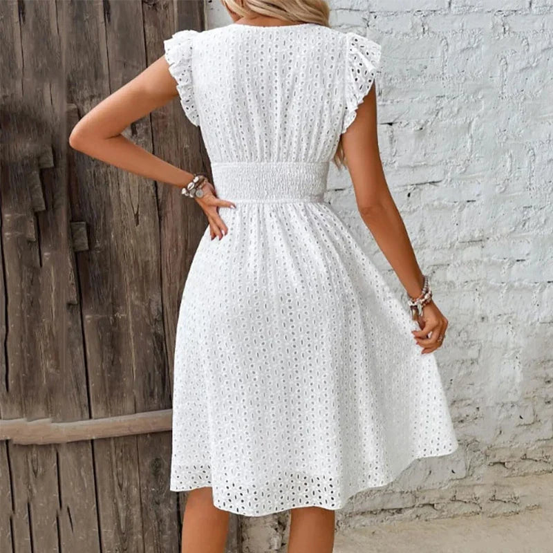 Robe femme ajourée col V estivale élégante – Image 11