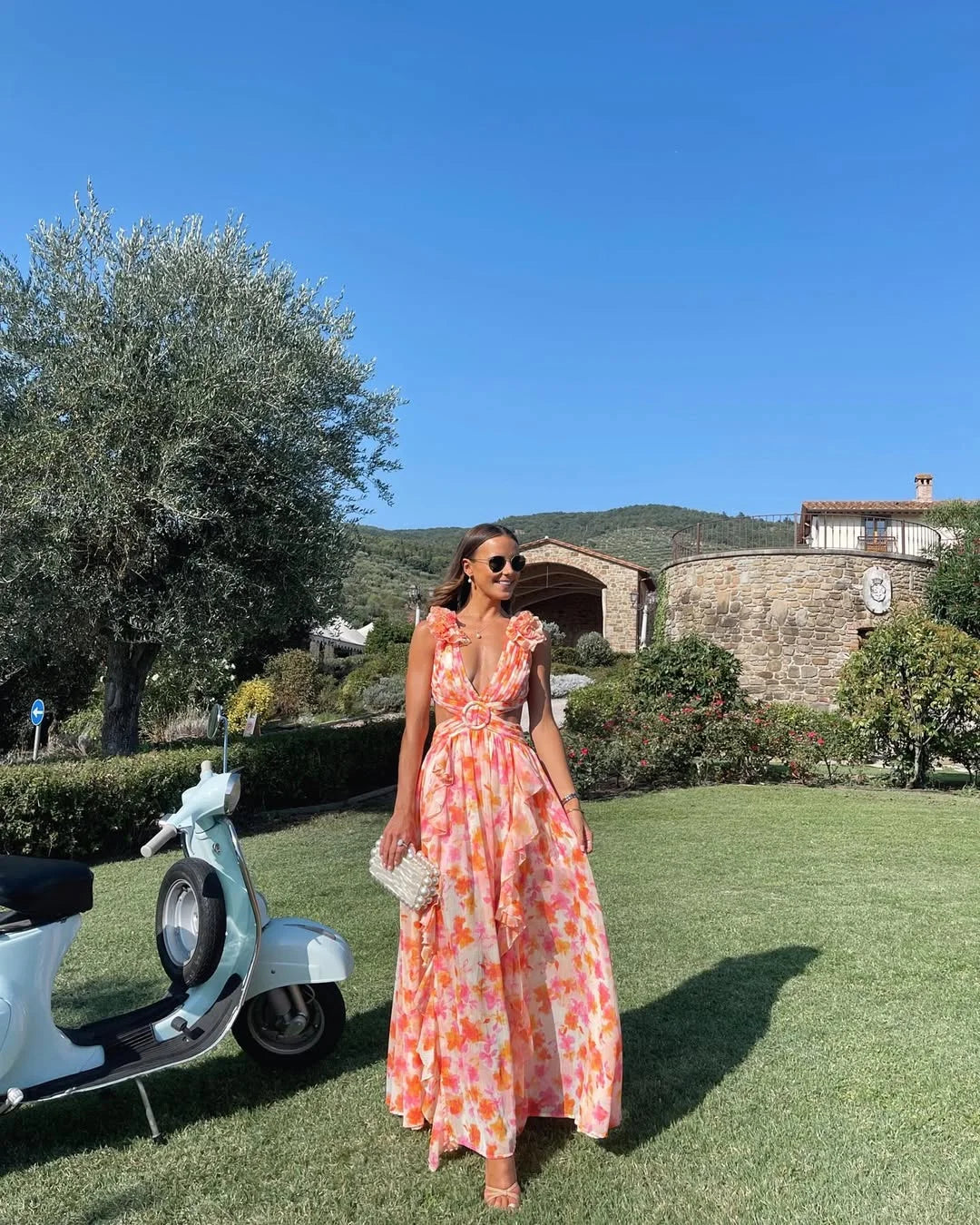 Robe femme mariage tissu léger découpé – Image 4