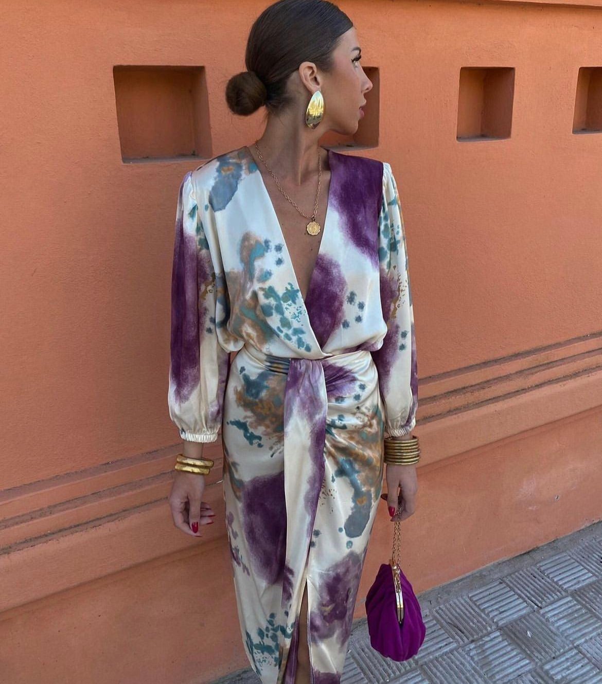 Robe femme midi fluide croisée silhouette définie – Image 2