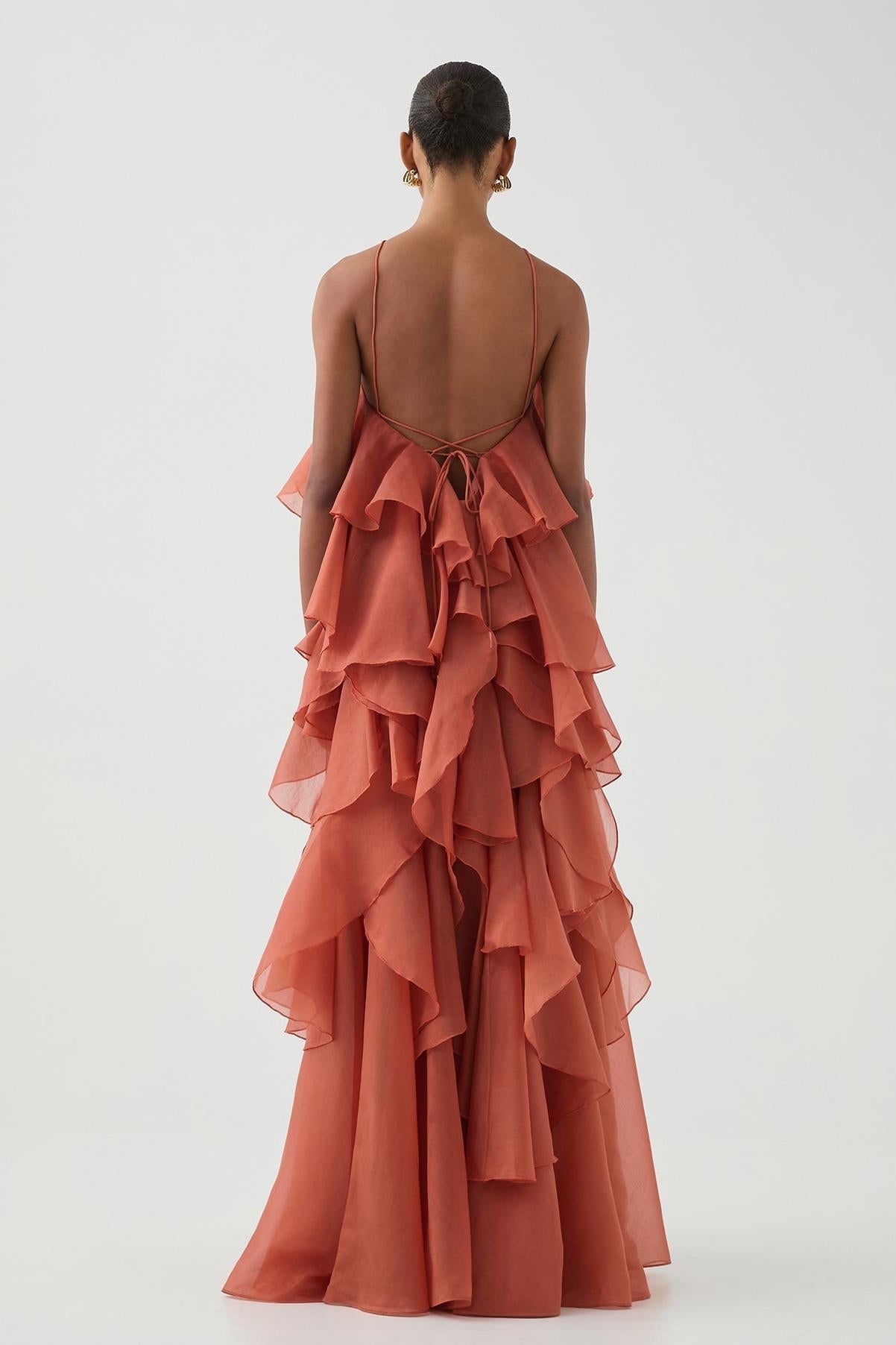 Robe longue femme soirées cérémonie détails sculpturaux – Image 2