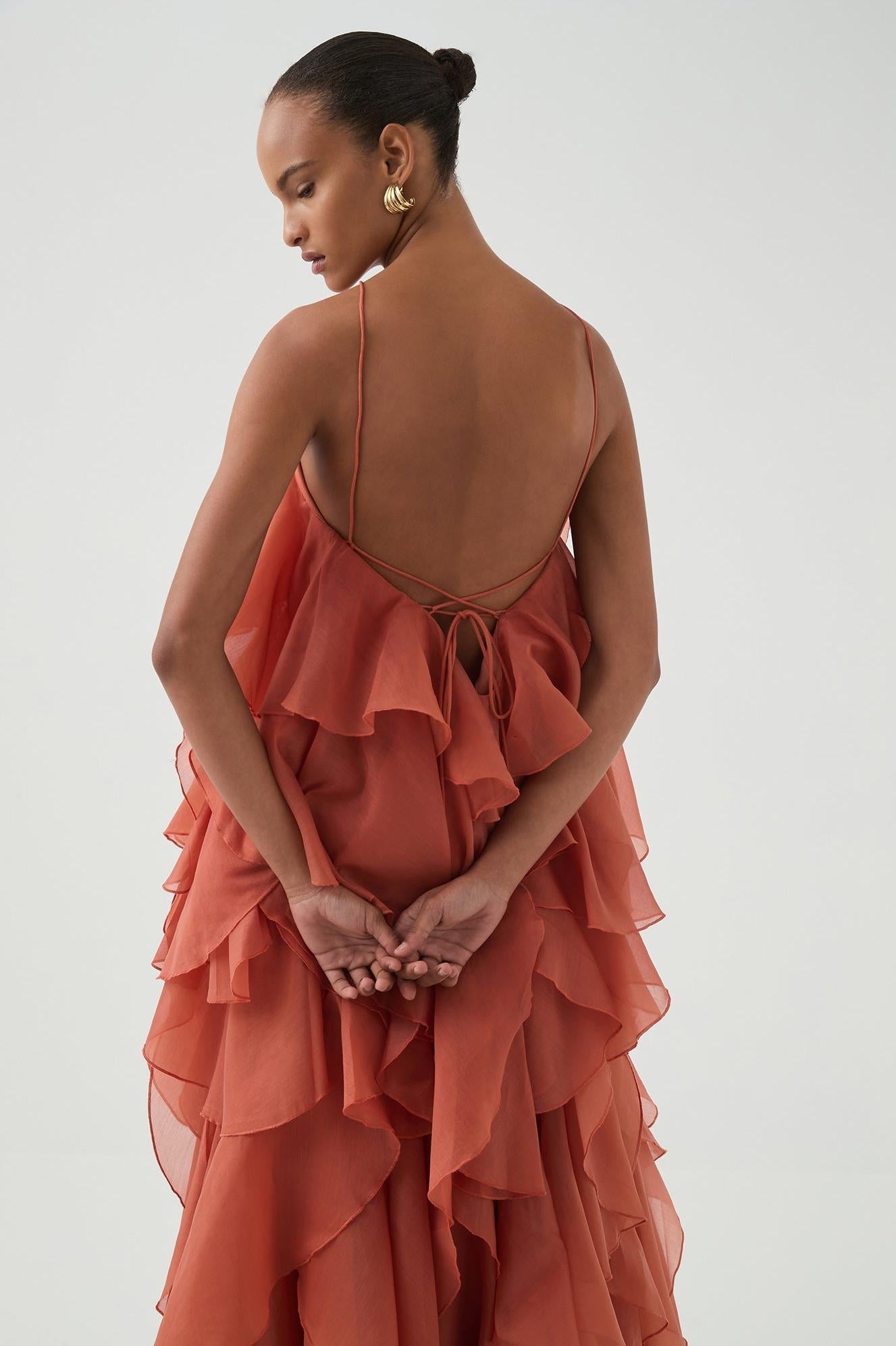Robe longue femme soirées cérémonie détails sculpturaux – Image 5