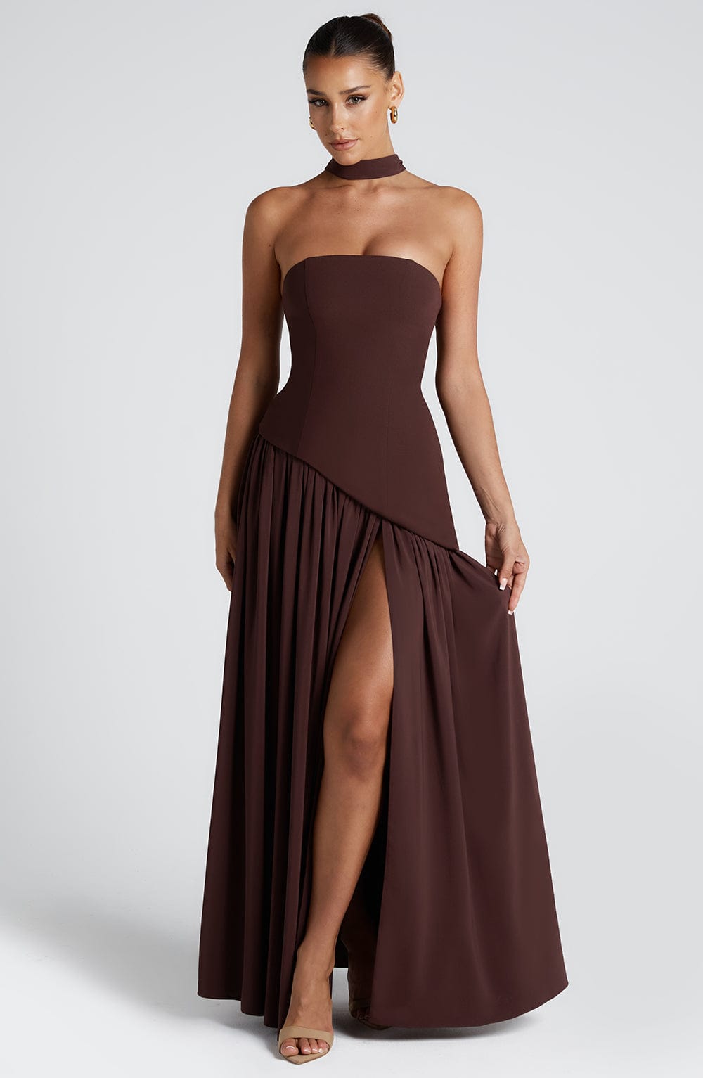 Robe femme décolleté bandeau asymétrique fente haute – Image 3