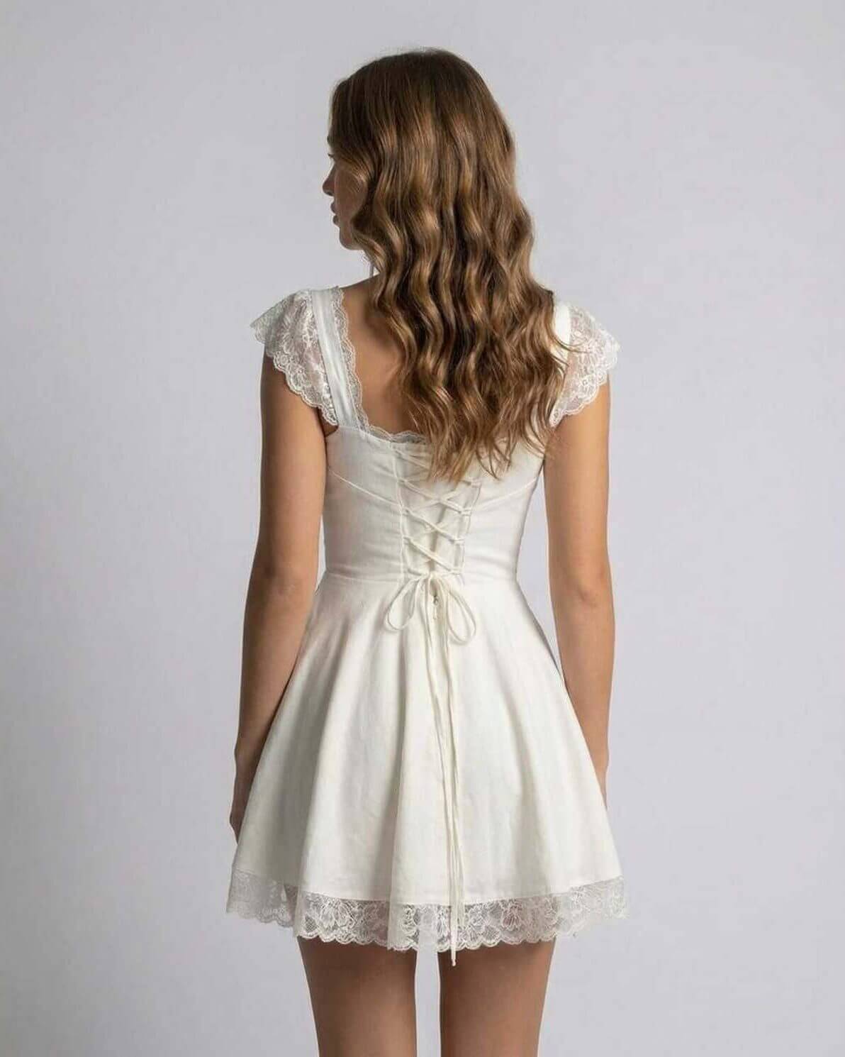 Robe femme mini blanche dentelle soirée ajustée – Image 2