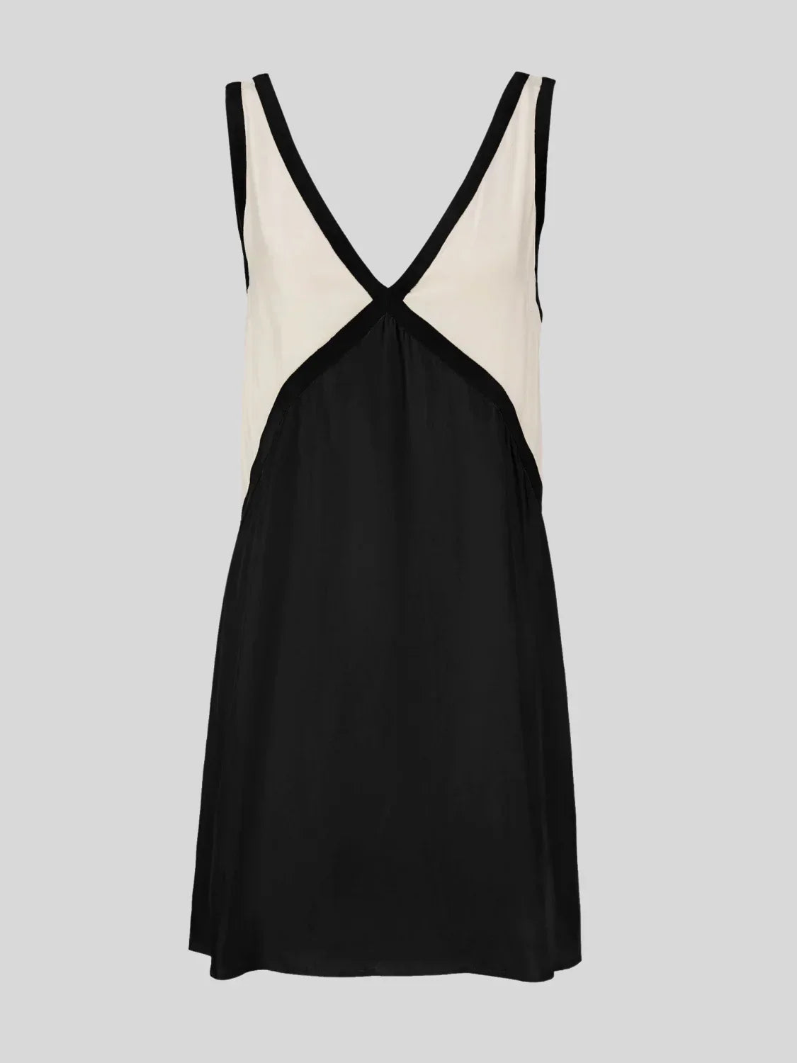 Robe femme courte dos plongeant coupe fluide estivale – Image 5