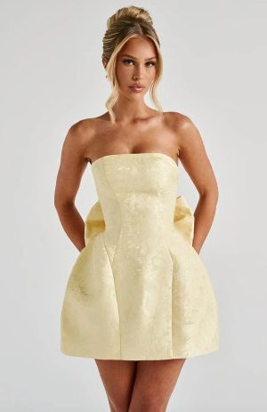 Robe femme légère et confortable pour soirée d'été